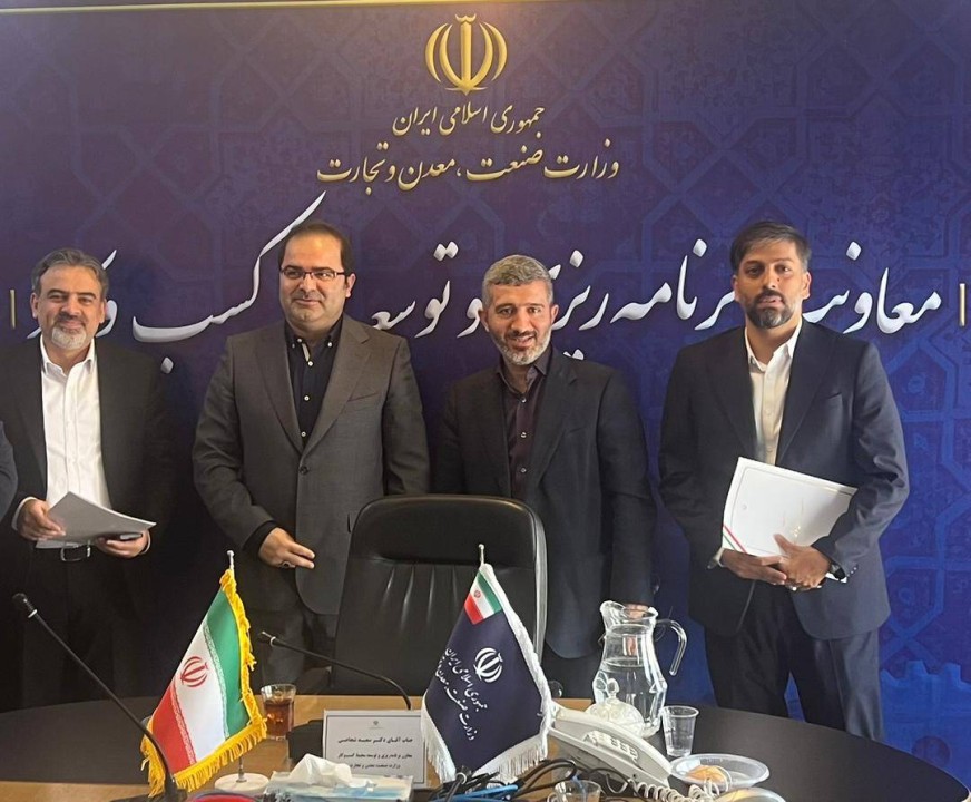 شبکه اختصاصی نسل پنجم و آزمایشگاه مرجع هوش مصنوعی صنعت و معدن کشور ایجاد میشود شبکه اختصاصی نسل پنجم و آزمایشگاه مرجع هوش مصنوعی صنعت و معدن کشور ایجاد میشود